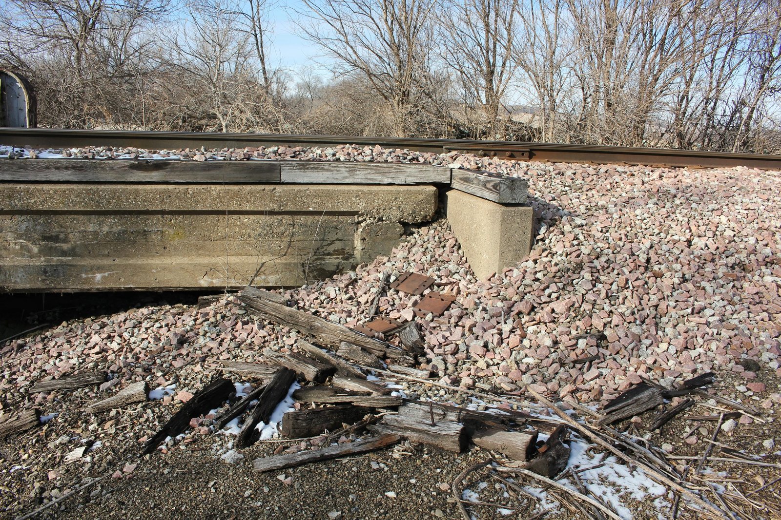East abutment
